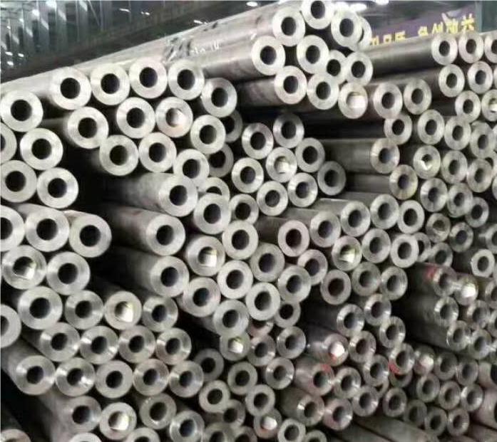 雅安GB8162结构用无缝钢管